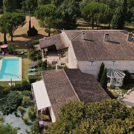 Bed and Breakfast Les Tamaris Castelnau-sur-Gupie Esterno foto