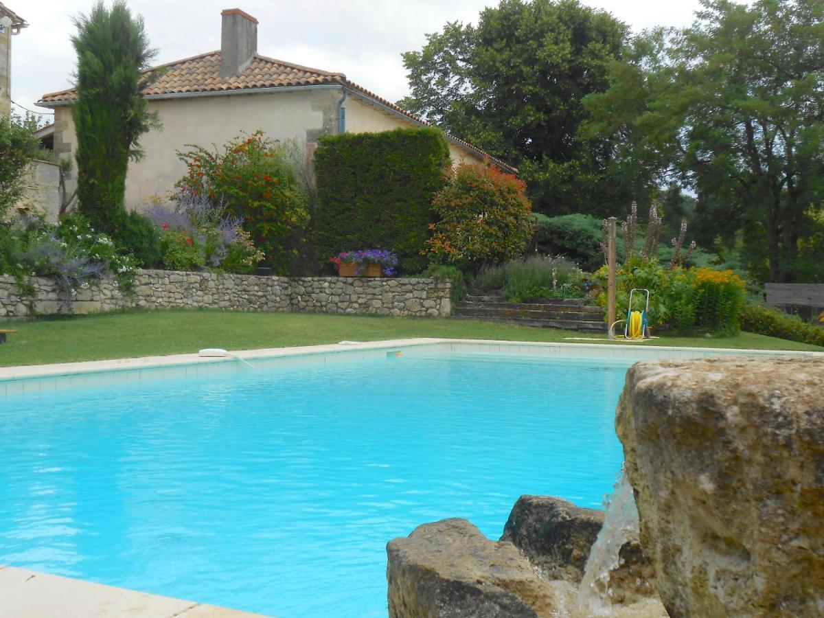 Bed and Breakfast Les Tamaris Castelnau-sur-Gupie Esterno foto